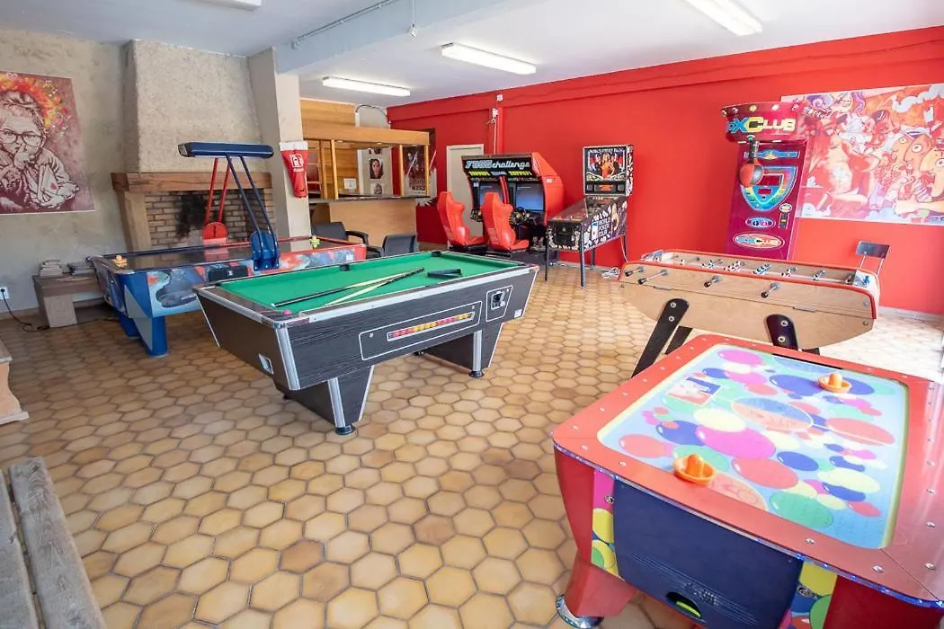 Campsite Camping Millau Plage Hotel France